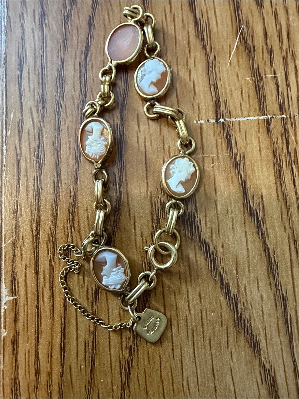 Classic Cameo Link Bracelet in Peach and Gold- rare- uncommon